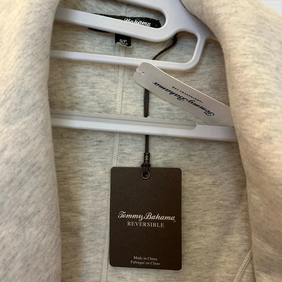 ! Tommy Bahama Reversible Vest Sherpa & Gray Heather - Picture 5 of 5